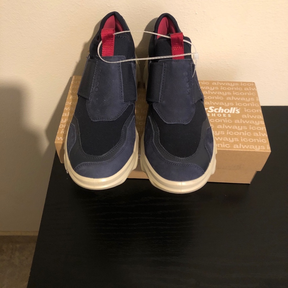 Ecco Men's Navy Blue and Red Slip-On Sneakers - Picture 2 of 4